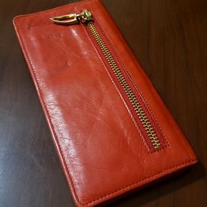Tusk Gusseted Clutch Wallet